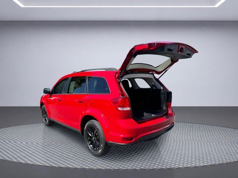 Used 2019 Dodge Journey SE w/ Blacktop Package FWD image 8