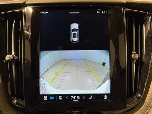 Used 2022 Volvo XC60 B5 Inscription w/ Advanced Package image 29
