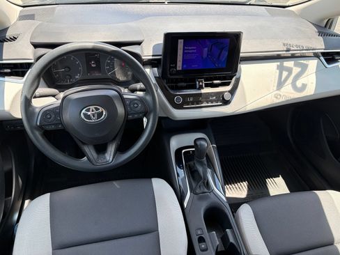 Used 2024 Toyota Corolla LE FWD image 13