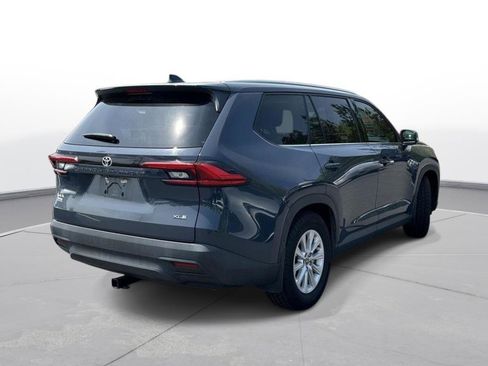 Certified 2024 Toyota Grand Highlander XLE image 6