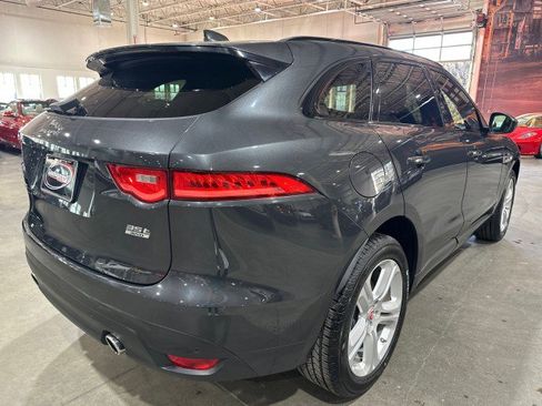 Used 2017 Jaguar F-PACE R-Sport image 46