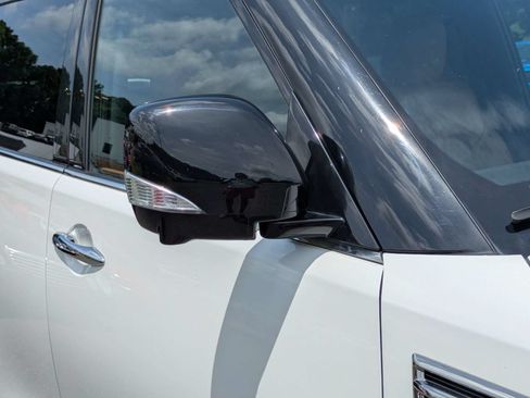 Used 2024 INFINITI QX80 Sensory AWD/4WD image 12