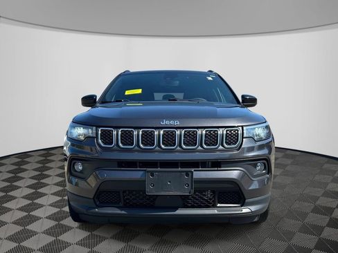 Used 2023 Jeep Compass Latitude AWD/4WD image 9