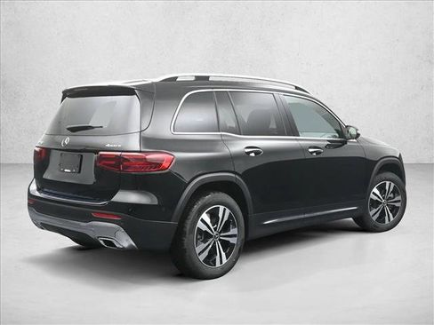 Certified 2025 Mercedes-Benz GLB 250 4MATIC image 7