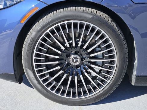 Certified 2023 Mercedes-Benz EQS 580 4MATIC Sedan image 10