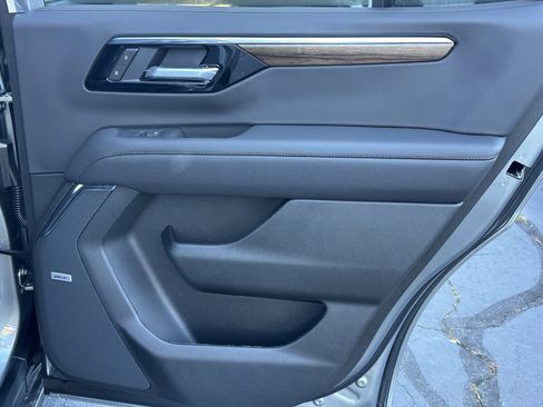 New 2025 Chevrolet Tahoe High Country image 16