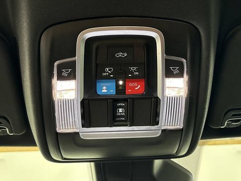 Used 2025 RAM 1500 Laramie w/ Sport Appearance Package AWD/4WD image 38