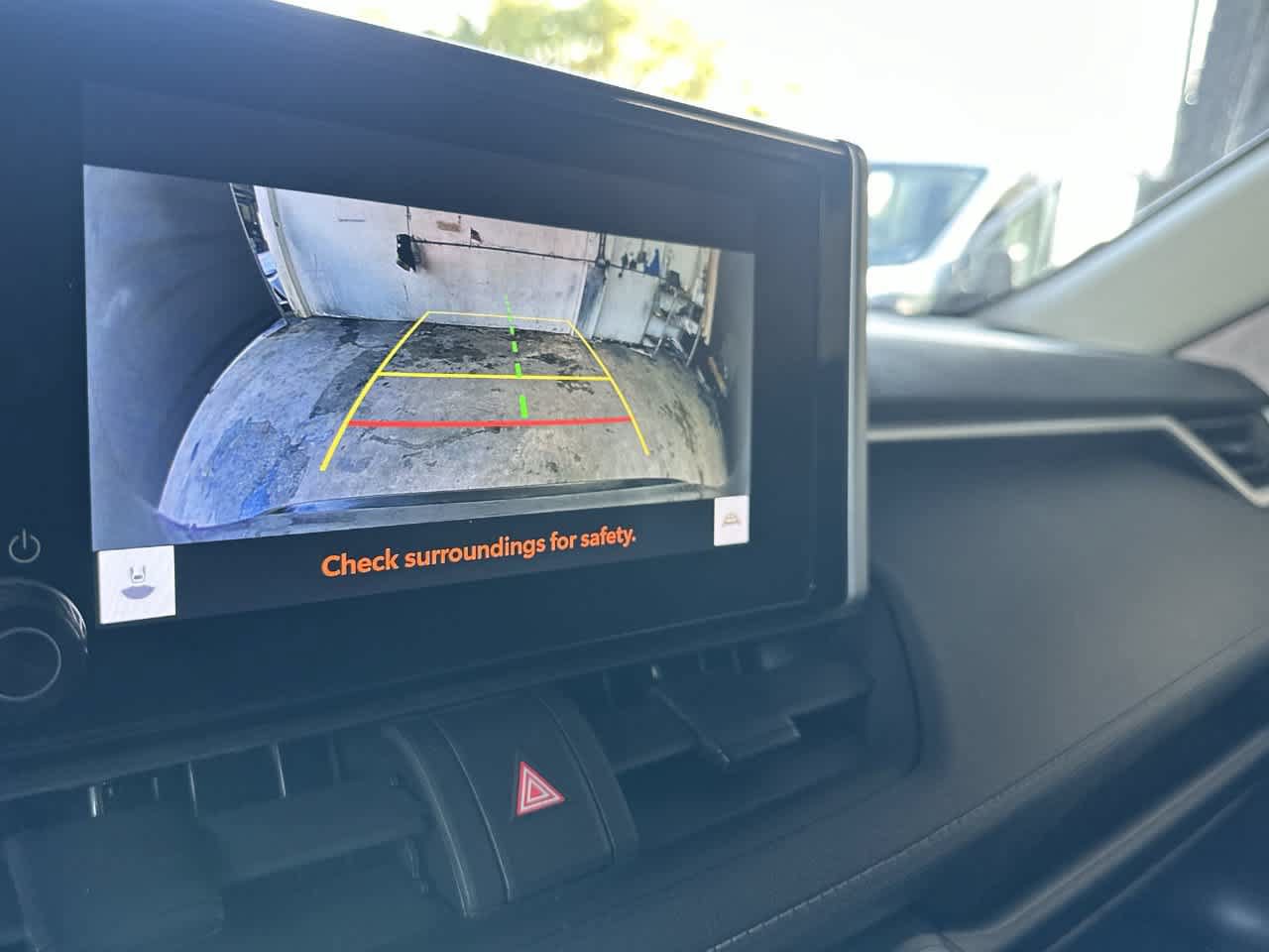 Used 2024 Toyota RAV4 XLE FWD image 19