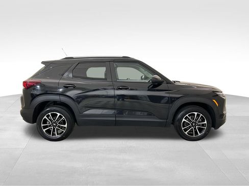 Used 2025 Chevrolet TrailBlazer LT AWD/4WD image 6