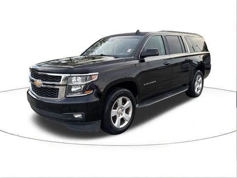 Used 2015 Chevrolet Suburban LT image 7