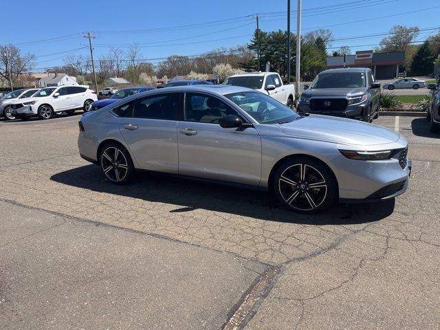 Used 2025 Honda Accord Sport image 24