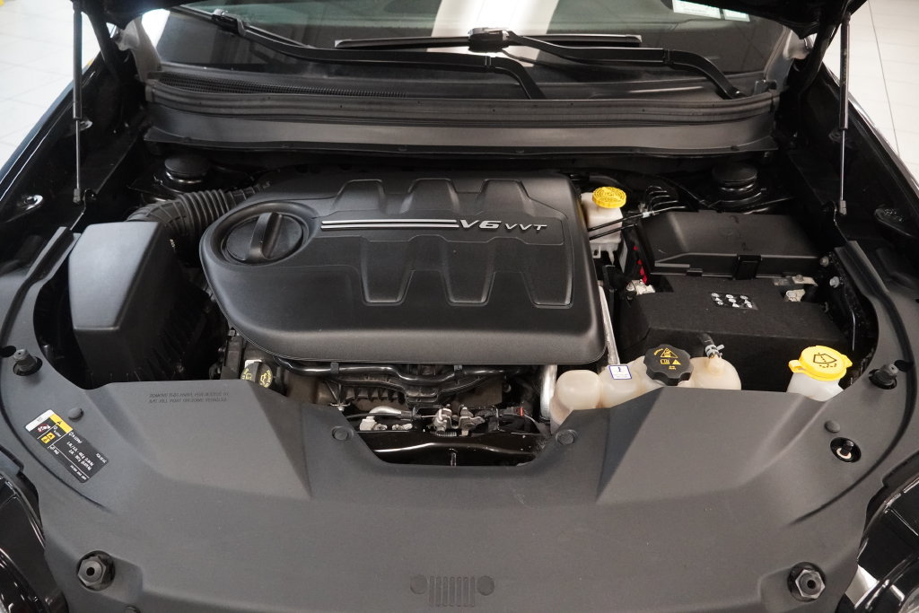 Used 2021 Jeep Cherokee Latitude Lux 80th Anniv w/ Quick Order Package 26U 80TH AWD/4WD image 28