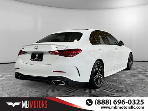 Used 2022 Mercedes-Benz C 300 4MATIC Sedan image 3