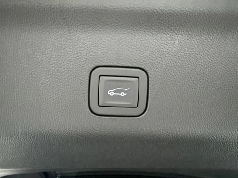 New 2026 Chevrolet Tahoe High Country AWD/4WD image 36