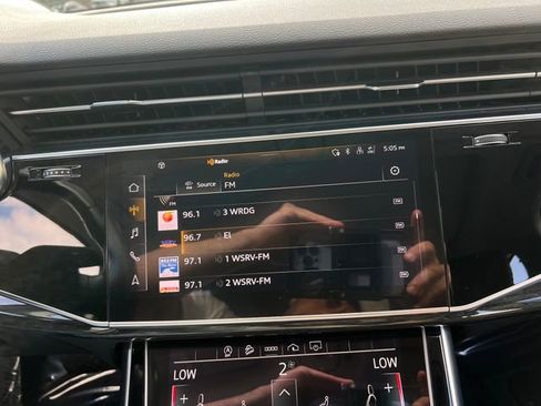 Used 2022 Audi Q7 3.0T Premium Plus image 26