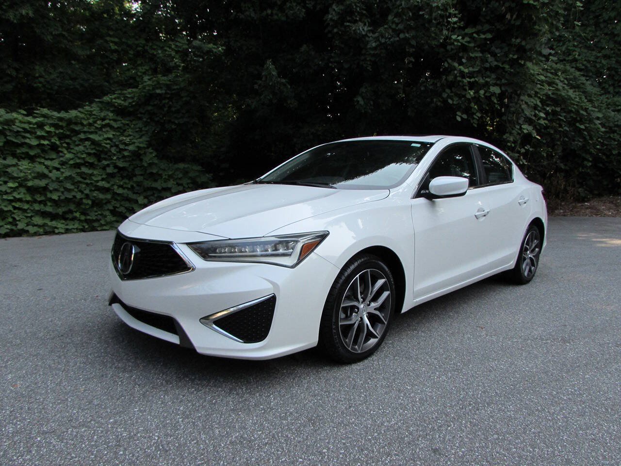 Used 2019 Acura ILX FWD image 2