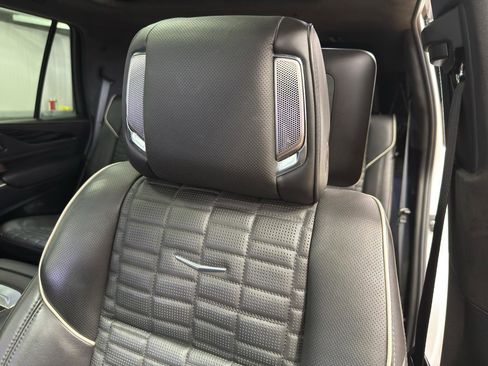 Used 2023 Cadillac Escalade V w/ Heavy-Duty Trailer Package image 23