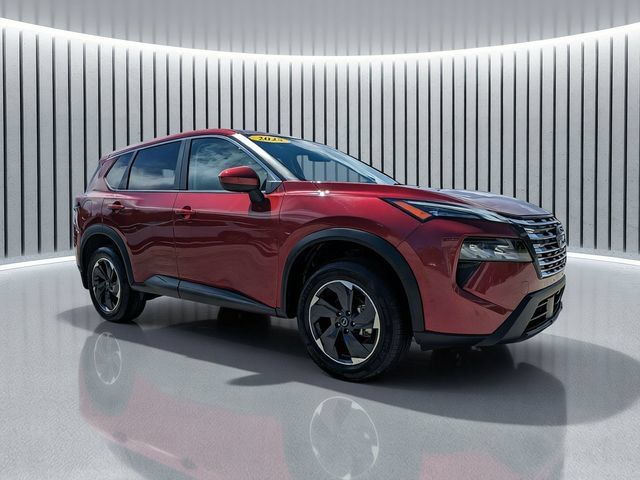 Used 2025 Nissan Rogue SV AWD/4WD image 2