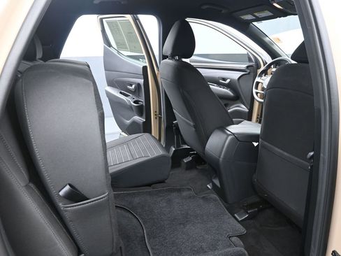 Certified 2024 Hyundai Santa Cruz SEL image 30