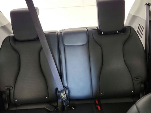 Used 2022 Kia Carnival SX Prestige FWD image 34