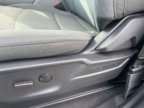 Used 2023 Ford F150 Lightning XLT image 14