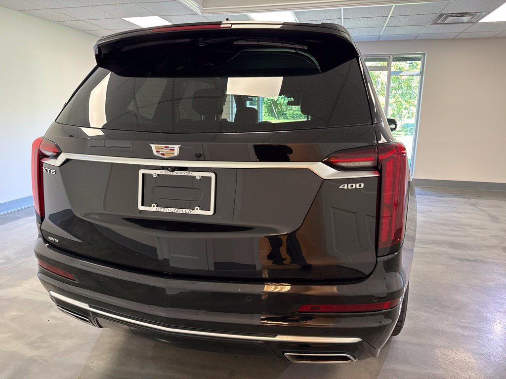 Used 2023 Cadillac XT6 Premium Luxury AWD/4WD image 11