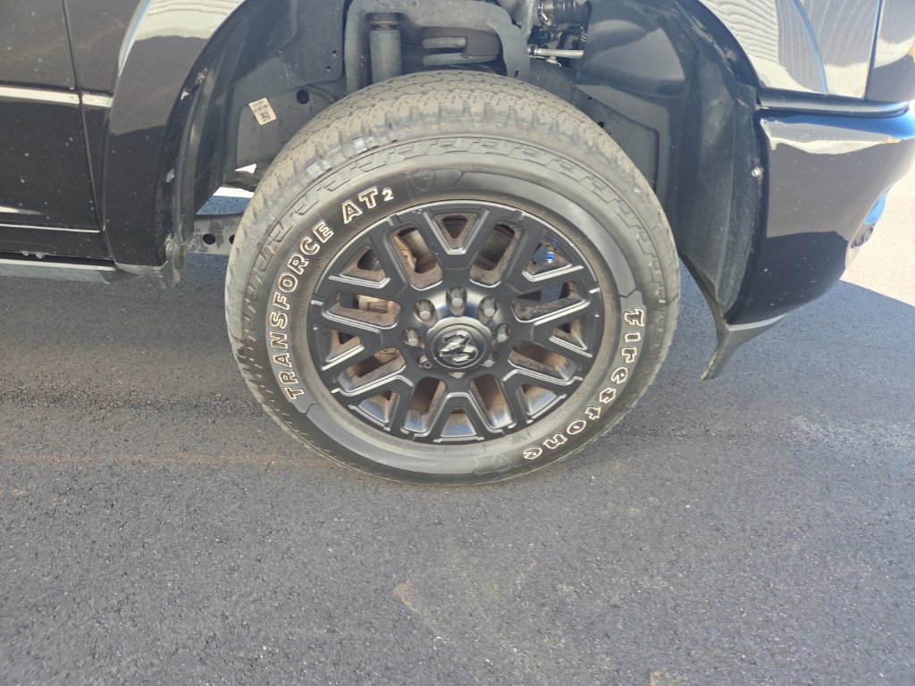 Used 2025 RAM 2500 Limited AWD/4WD image 17