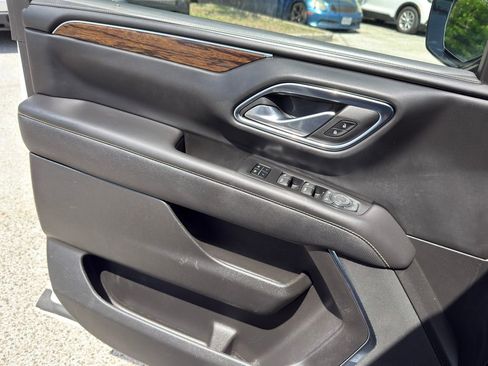 Used 2023 Chevrolet Suburban Premier RWD image 21