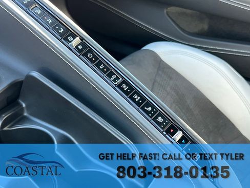 Used 2022 Chevrolet Corvette Stingray w/ Z51 Performance Package image 45