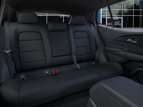 New 2026 Chevrolet Equinox EV LT image 17