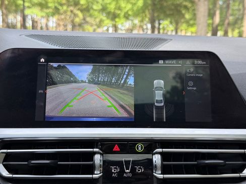 Used 2021 BMW 330i Sedan w/ Premium Package image 4