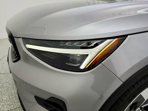New 2026 Volvo XC40 B5 Plus w/ Climate Package AWD/4WD image 30