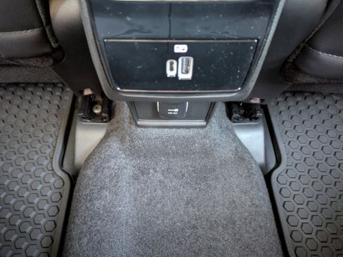 New 2026 Jeep Compass Latitude AWD/4WD image 20