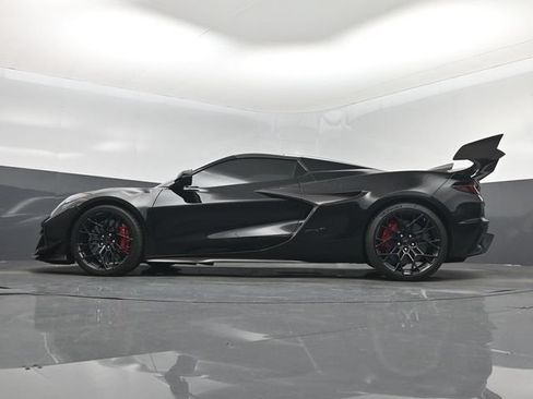 Used 2026 Chevrolet Corvette ZR1 w/ ZR1 Carbon Fiber Aero Package RWD image 15