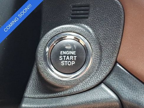 Used 2020 Subaru Outback Touring AWD/4WD image 25