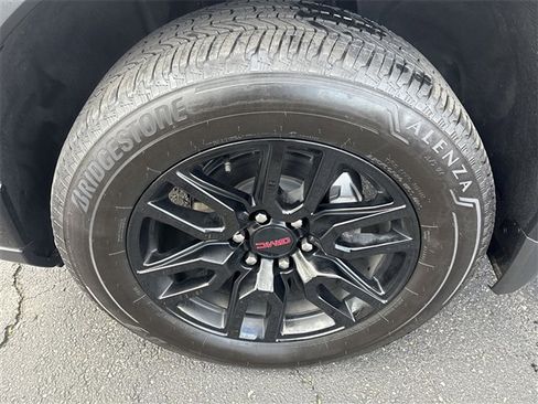 Certified 2025 GMC Sierra 1500 Elevation image 32