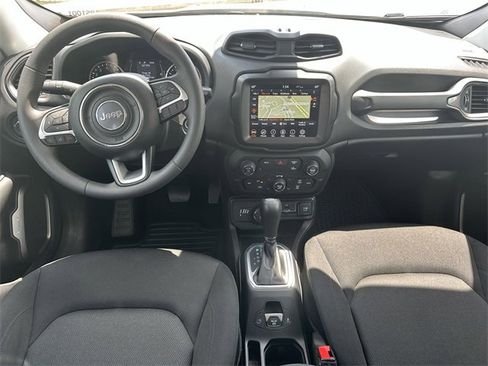 Used 2023 Jeep Renegade Latitude image 21