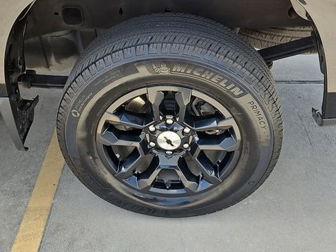 Used 2024 Chevrolet Silverado 1500 RST image 8