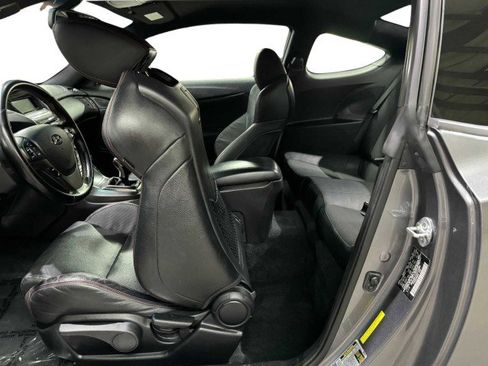 Used 2015 Hyundai Genesis 3.8 image 51