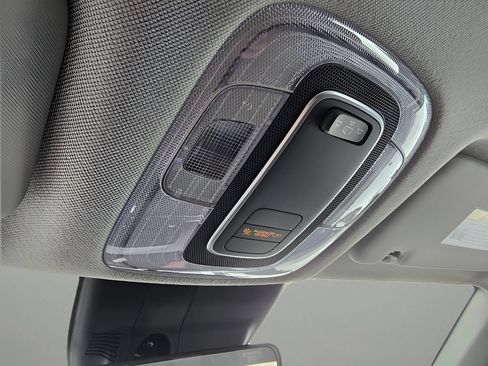 New 2026 Hyundai Elantra Hybrid FWD image 23