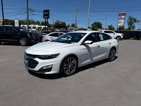 Used 2023 Chevrolet Malibu LT FWD image 3