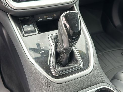 Used 2020 Subaru Outback Limited image 17