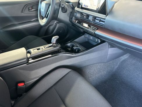 New 2026 Toyota Prius Plug-In Hybrid image 17