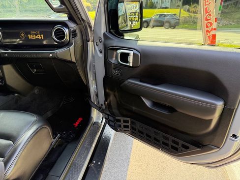 Used 2023 Jeep Wrangler Unlimited Rubicon 392 w/ Dual Top Group AWD/4WD image 17