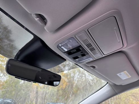 New 2026 Honda Odyssey Touring image 30