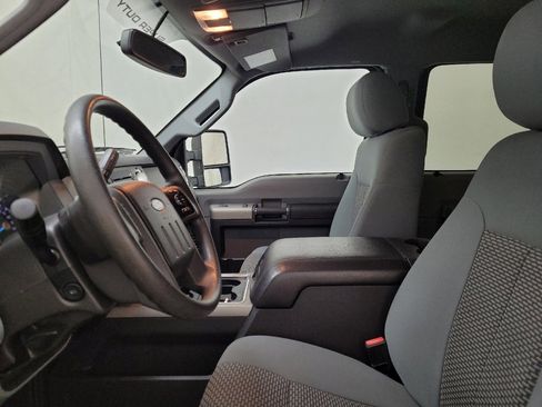 Used 2016 Ford F250 XLT w/ XLT Value Package image 17