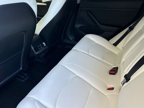 Used 2023 Tesla Model 3 Standard Range RWD image 12