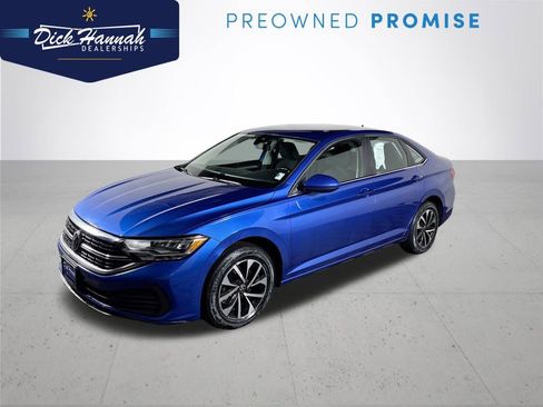 Certified 2022 Volkswagen Jetta S image 1