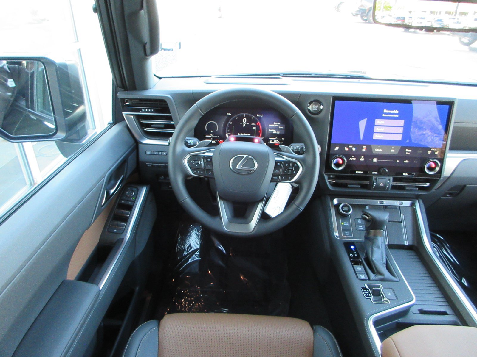 Used 2026 Lexus GX 550 w/ Accessory Package (2T) AWD/4WD image 38