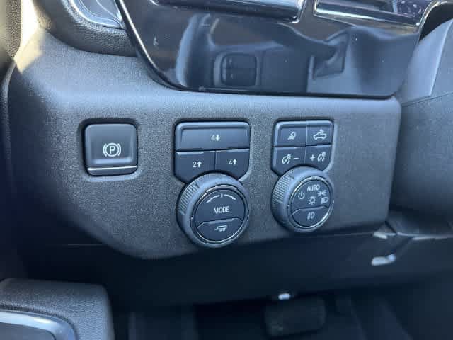 Used 2025 Chevrolet Silverado 3500 LT w/ All Star Edition AWD/4WD image 31